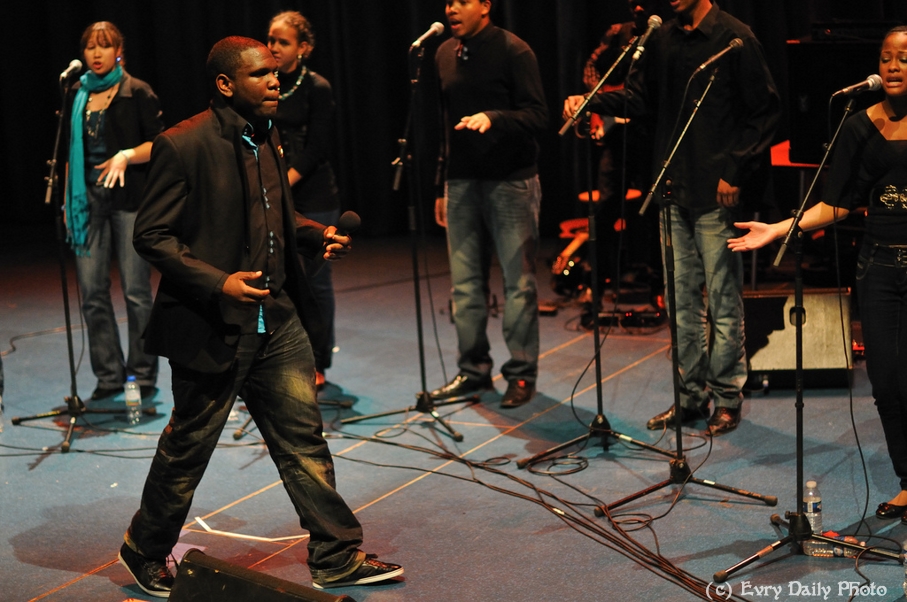 Evry Daily Photo - Telethon Evry 2010 - Concert Evry University Gospel - large - 5244091148.jpg